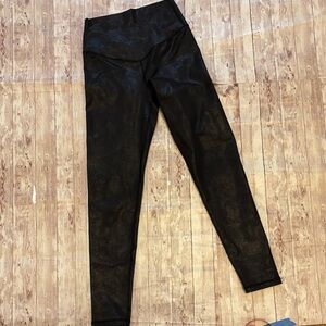 Offline by Aerie Black Textured Leggings